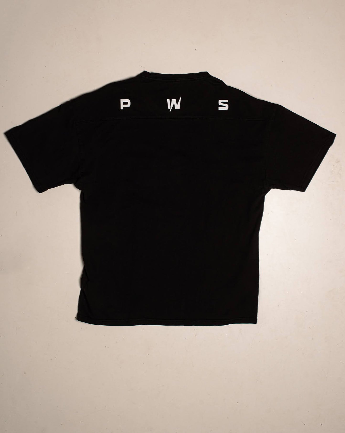 POLERA OVERSIZE BACK PWS NEGRA