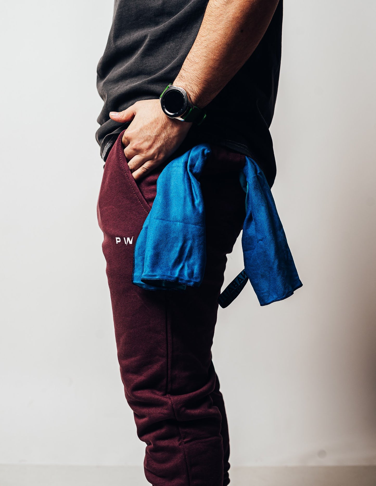 PANTALON DE BUZO POWER CALF JOGGER WINE