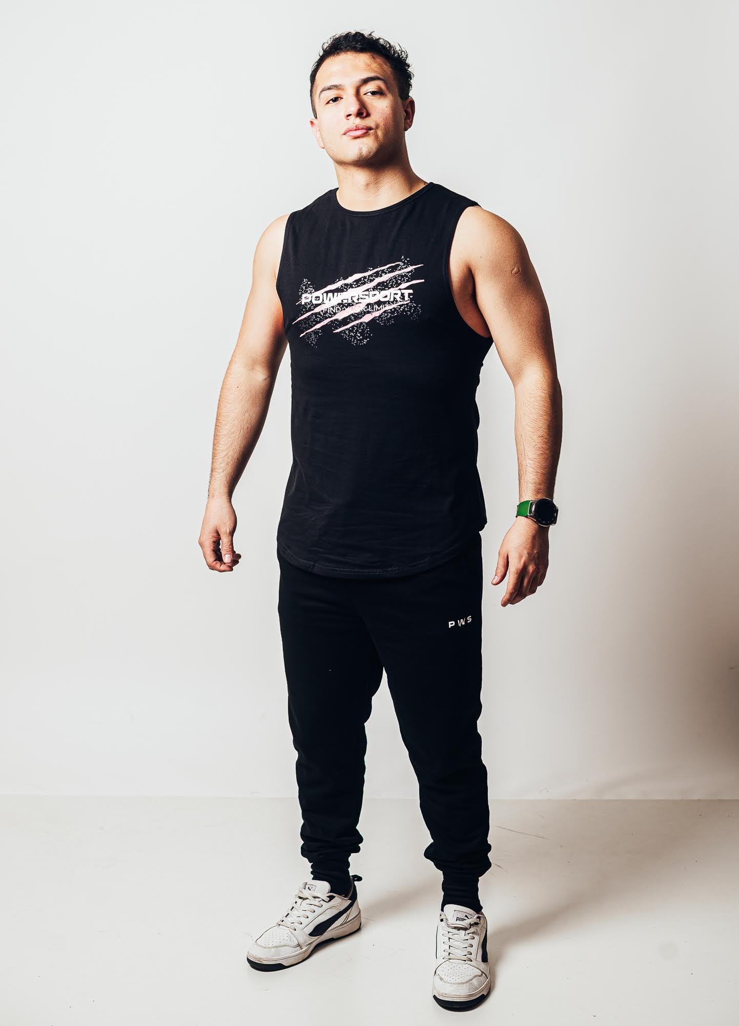 POLERA SIN MANGA TANK GYM PWS GARRA NEGRO